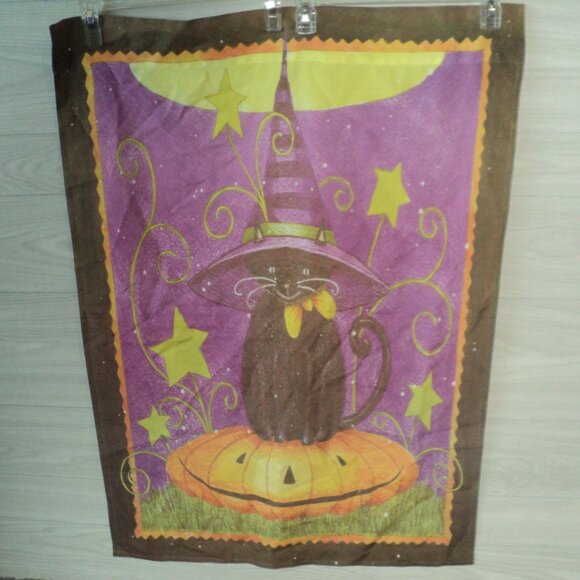 Halloween Garden Flag, Beth Yarbrough  Black Cat in Witch Hat on Pumpkin 40 x 28 - Picture 4 of 5
